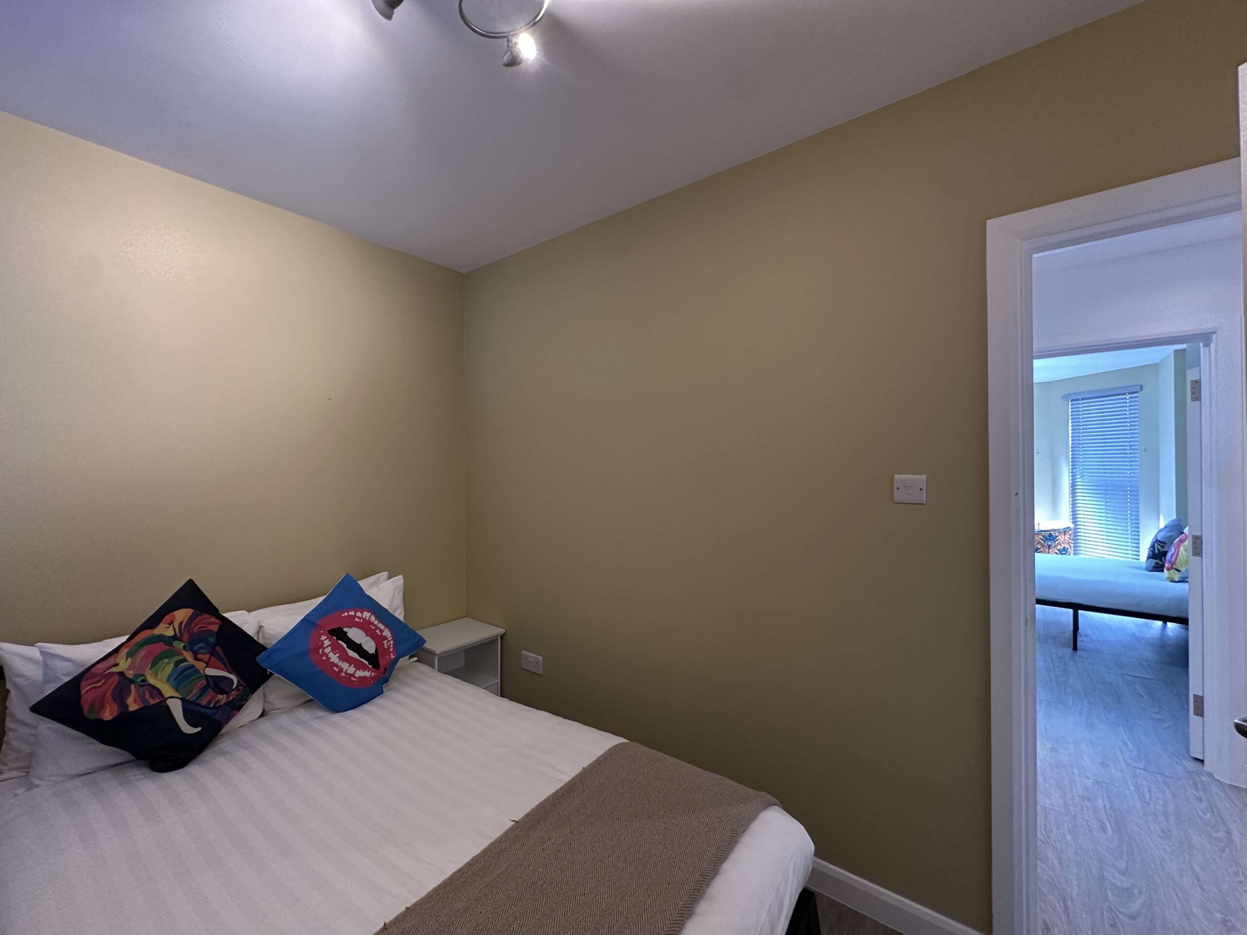 apt-2-06